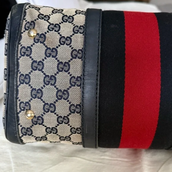 Gucci Blue and Red Striped Boston Bag - Picture 8 of 17